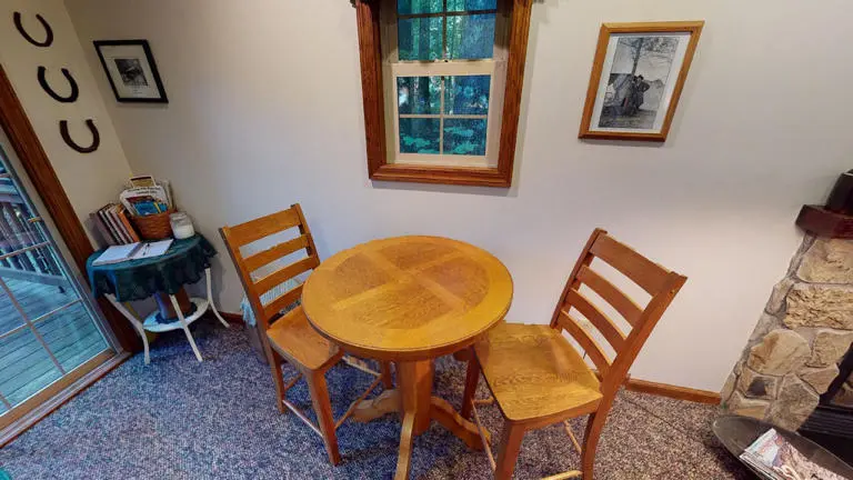 Woods Edge Cabin